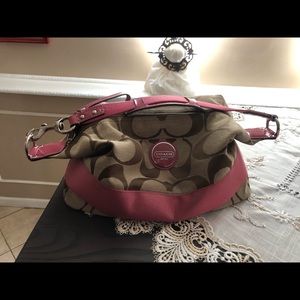 Pink Coach Purse GREAT CONDITION